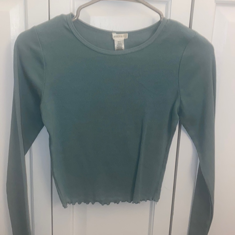 teal ribbed long sleeve. NEW/ UNUSED IN GOOD CONDITION